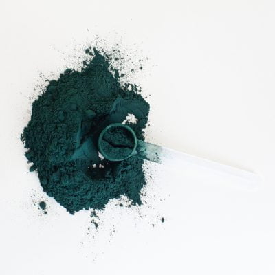 alga spirulina benefici proprieta effetti collaterali